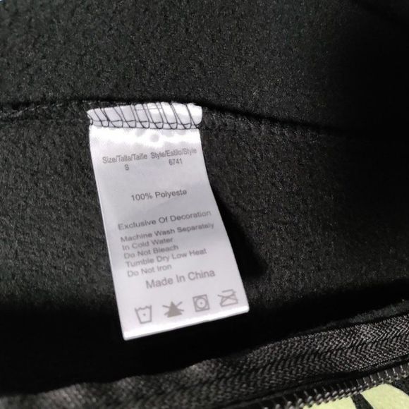 NWT #FOLLOWME Glow In The Dark Skelton KIDS Onesie S, M - Picture 9 of 11